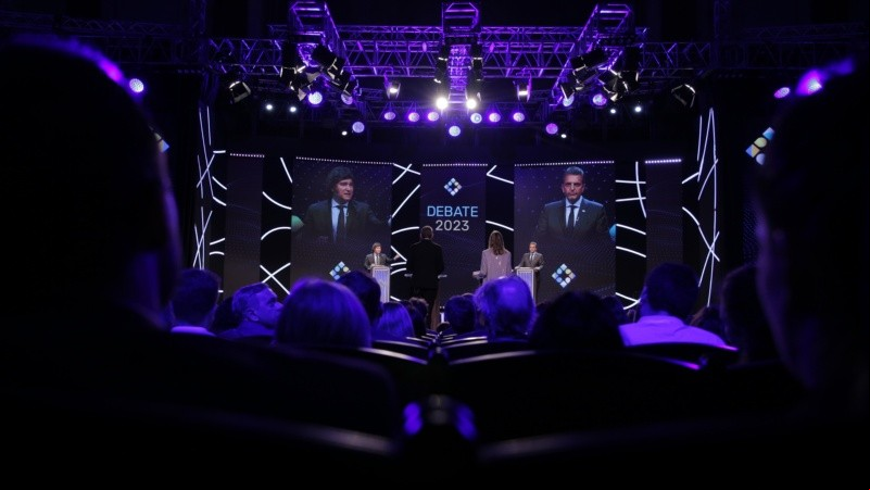 Massa y Milei se sacaron chispas en el último debate