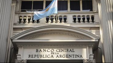 Massa sostiene que Milei quiere cerrar el BCRA por un deseo de revancha.