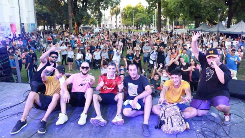 Recitales y encuentros de rap en plazas, fueron algunas de las propuestas para jóvenes.