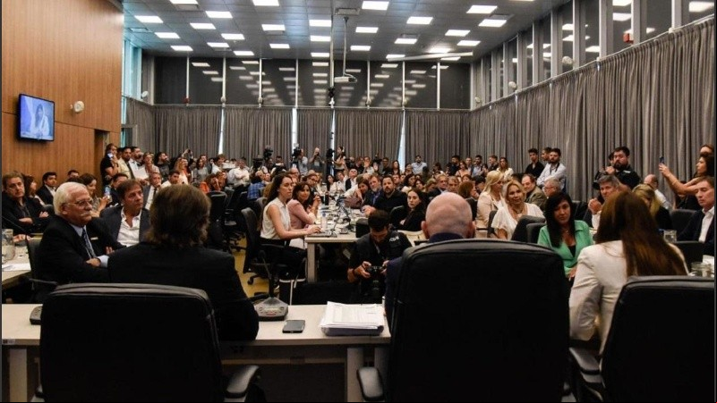 El proyecto de ley se analizará inicialmente en formato de reuniones informativas.