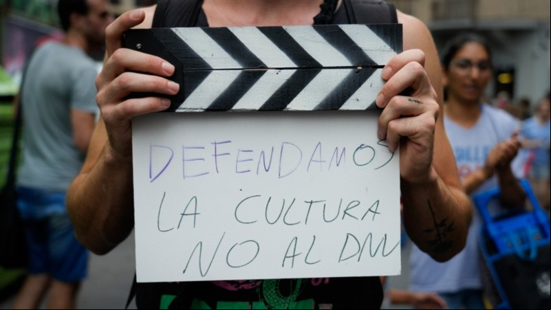Marcha en defensa de la cultura en Rosario.