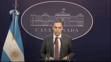 "no existe razón para el paro o, al menos, las explicaciones de los porqués son casi infantiles", sostuvo