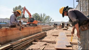Los efectos de la crisis se sienten en los puestos de trabajo perdidos y la baja de ventas.