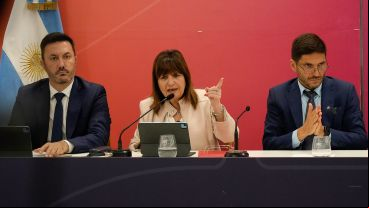 Petri, Bullrich y Pullaro este lunes por la mañana en Rosario.