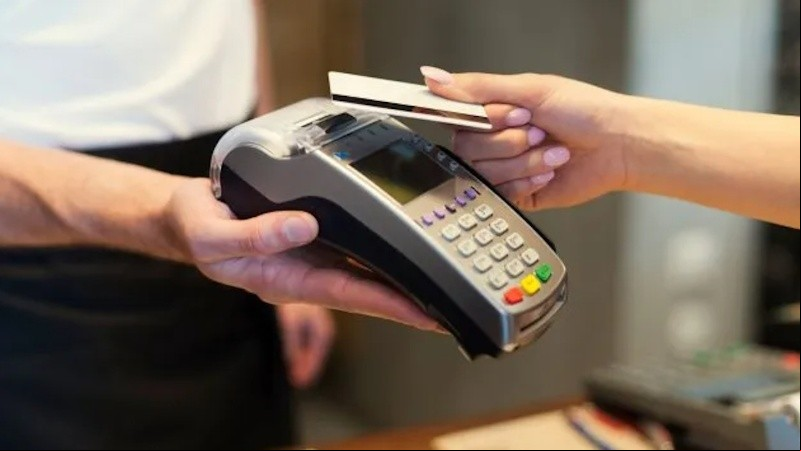 La Secretaría de Comercio busca minimizar los casos de robo de datos de titulares y fraude con tarjetas.