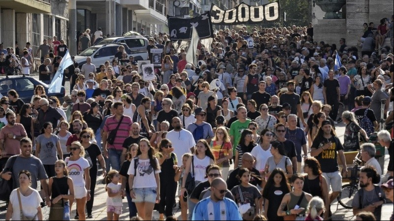 Diferentes generaciones salieron otro año a la calle a decir 