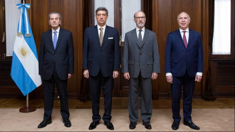 Los cuatro magistrados coincidieron en el planteo.