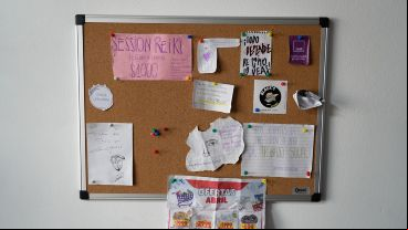 La primera Residencia Universitaria en Rosario de la UNR está ubicada en Santa Fe 1470, en pleno centro de la ciudad, y fue inaugurada en marzo del 2022 para albergar a 150 estudiantes..
