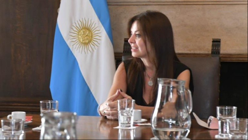 Sandra Petovello dijo que cumplió con los giros a las universidades para gastos de funcionamiento.