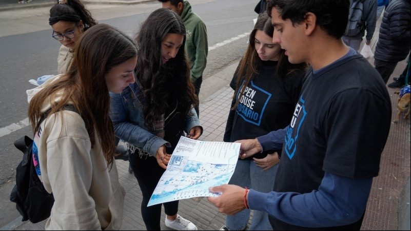 Las puertas se abrieron para miles de rosarinos.