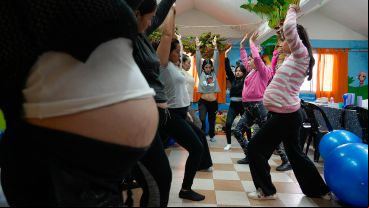 Embarazadas durante el taller en barrio Emaús.