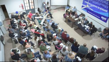 Los gremios docentes aceptan con reparos.