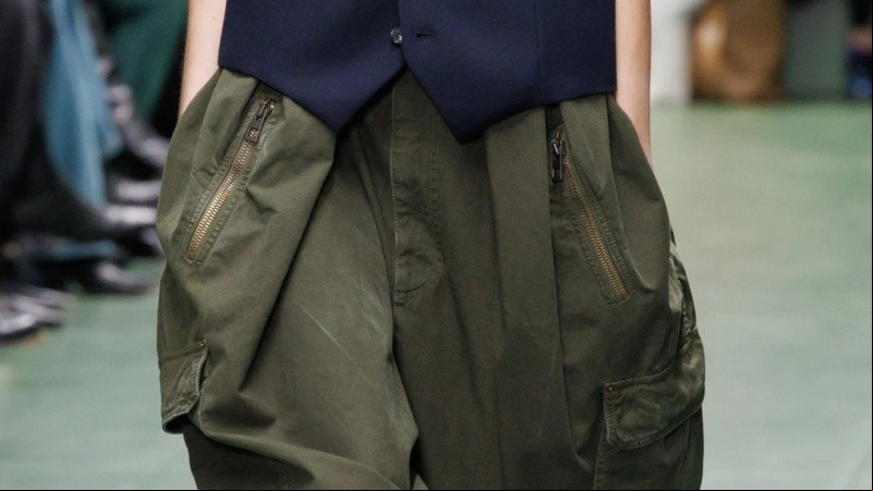 Jeans, pantalones cargo y otros géneros para disfrutar según el estilo de cada persona.