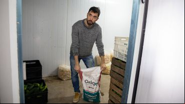 En Máximo Paz ya funcionan invernaderos, cultivos a cielo abierto y fábrica de conservas.