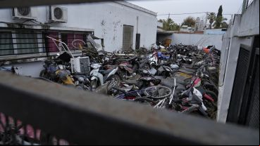 El cementerio de motos y bicicletas adentro de la seccional.