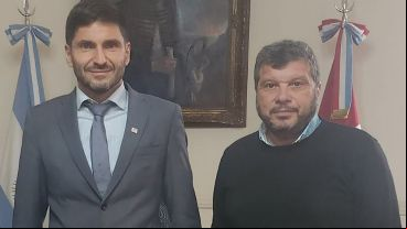 El gobernador Pullaro y el presidente electo del GEN en Santa Fe, Fabián Peralta.