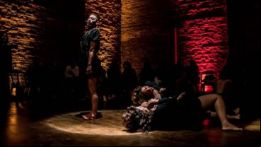 Imágenes de una de las presentaciones del ciclo de improvisación "Es bailar".