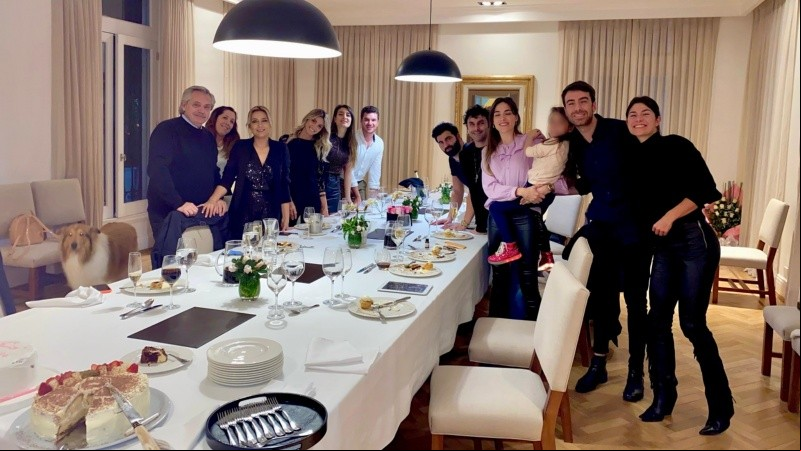 Emanuel López estuvo junto a Alberto y Fabiola en la famosa foto de la 