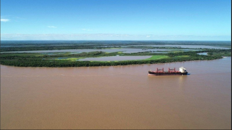 La hidrovía es la ruta de salida de la soja argentina. Por eso su importancia estratégica.