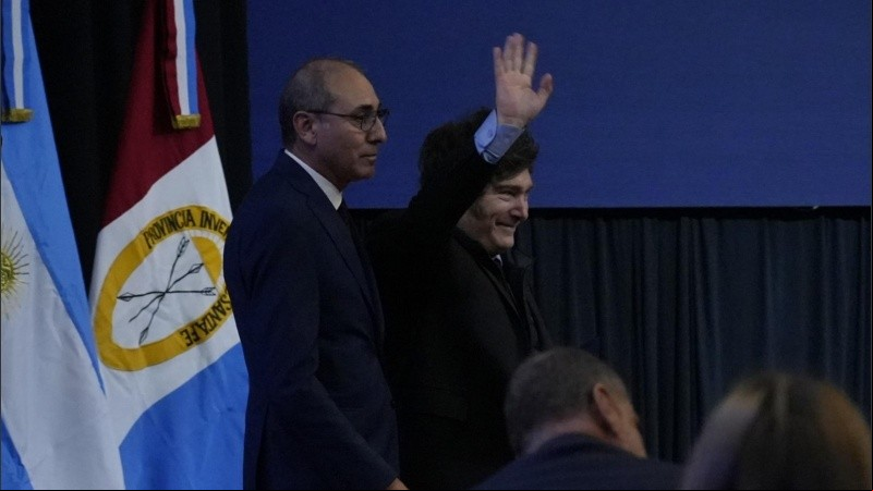 Milei en el acto de la Bolsa de Comercio, este viernes a la noche.