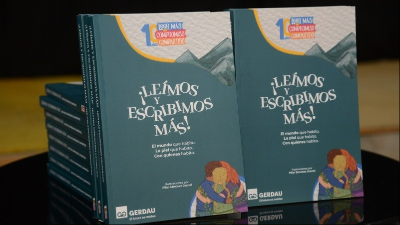 Además de su presentación formal, el libro también fue presentado en la Feria Internacional del Libro Rosario.