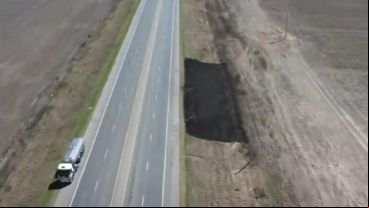 El sector de la A012 donde corrieron picadas y se prendió fuego una moto el último sábado.