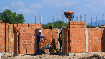 El sector de la construcción fue el que presentó la mayor caída mensual del empleo en febrero.