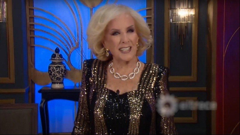 Mirtha Legrand encabezó otra mesaza.