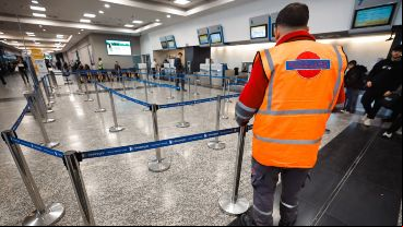 Los gremios mantienen reclamos de subas salariales.