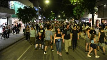 La noche en Echesortu tuvo alta convocatoria.
