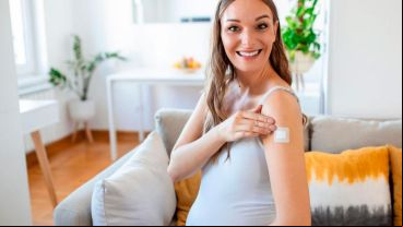 Se recomendó istrar la vacuna a mujeres embarazadas entre las semanas 32 y 36 de gestación.