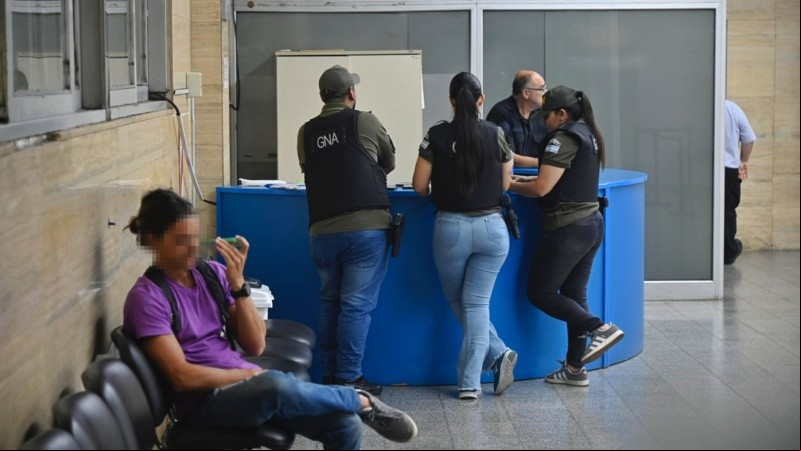 Gendarmería también hizo una inspección en la ex Afip.
