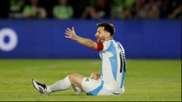 Leo Messi estuvo bien controlado por los guaraníes