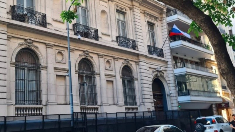 La sede rusa queda en Rodríguez Peña 1741, de la Ciudad Autónoma de Buenos Aires.
