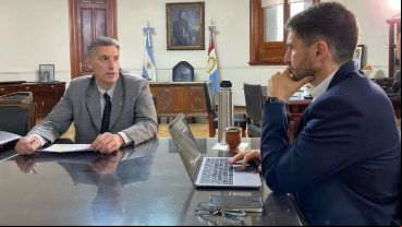 Olivares y Pullaro, mentores y ejecutores del ajuste en Santa Fe.