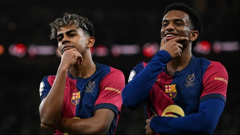 Sangre joven. Yamal y Balde, en el festejo de uno de los goles.