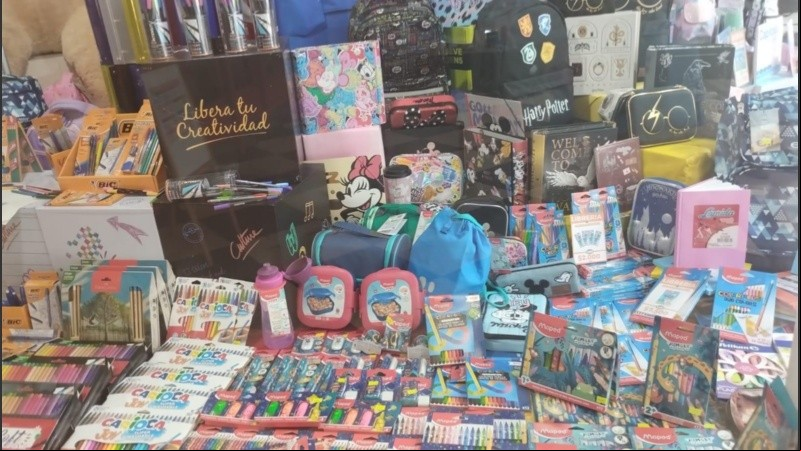 Los productos se van a poder conseguir en distintas liibrerías de la ciudad.