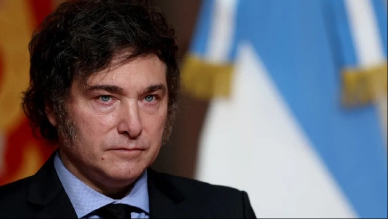 Javier Milei recogió la acusación de Jonatan Viale contra excolegas por presuntos sobornos políticos.