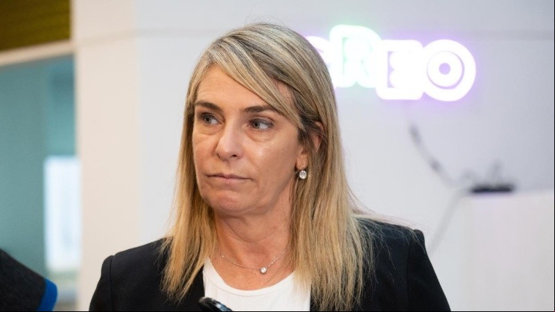 “Nosotros estamos predispuestos para ayudarlos, mejorarlos y cambiar la normativa si hace falta”, sostuvo.