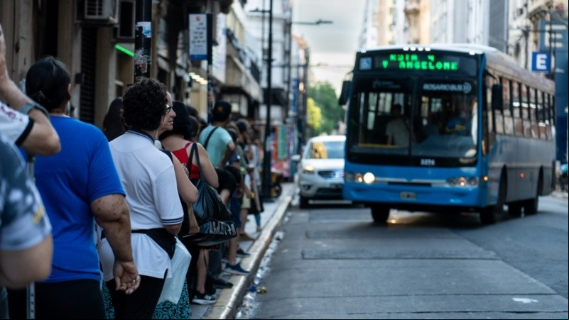 Tanto los colectivos como las bicicletas públicas funcionarán sin costo este domingo de 7 a 23.30.