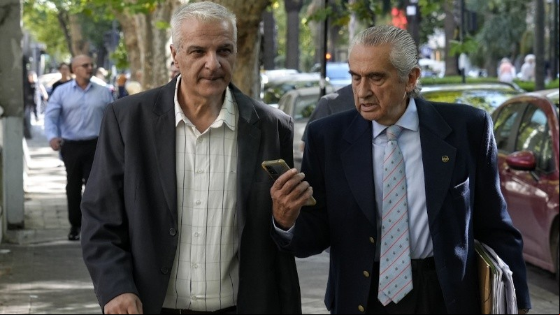  Nizar Esper, exintendente de Arroyo Seco, llega al proceso oral bajo acusación de incumplimiento de los deberes de funcionario público