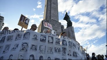 A 49 años del último golpe de Estado, Rosario se movilizó este lunes, 24 de marzo.