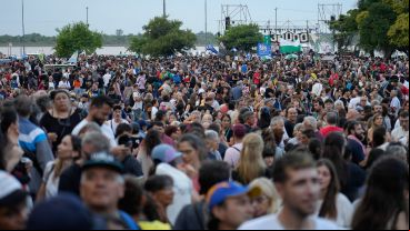 Una multitud participó de la marcha por el Día de la Memoria por la verdad y la justicia.