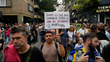 Una multitud participó de la marcha por el Día de la Memoria por la verdad y la justicia.