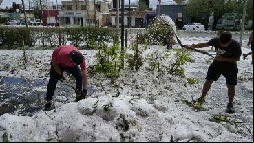 De acuerdo a datos del Centro de Monitoreo Meteorológico y Climático (CMMyC), lo más intenso de la pedrada se concentró en la zona de Baigorria, Roldán y Funes.