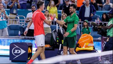 El legendario tenista serbio, de 37 años, se quedó con las ganas de alcanzar su centésimo título en el circuito ATP, un logro que lo hubiera colocado en un selecto grupo junto a Jimmy Connors (109 títulos) y Roger Federer (103).