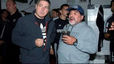 "Víctor, por favor ayudame, porque me tienen que operar", recordó una frase que le dijo Diego en una llamada semanas antes de morir.