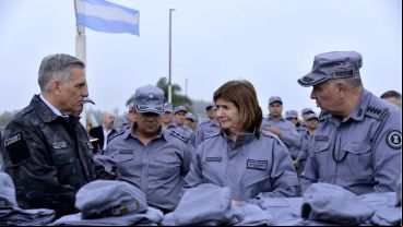 "Esto es un adelanto porque antes los penitenciarios se compraban sus propios uniformes y los presos sin trabajar cobraban igual", dijo la ministra.