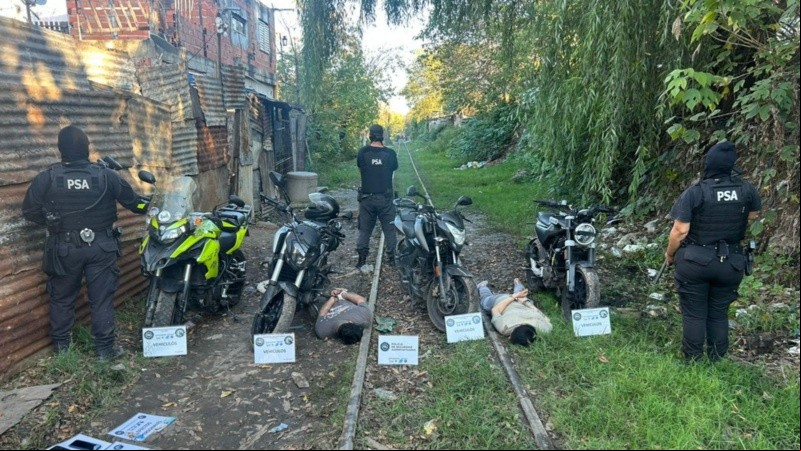 Las cuatro motos que tenían pedido de captura activo por robo.