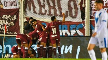 Lanús venció este miércoles por 2-0 a Vélez en un partido correspondiente a los 16 avos de la Copa Argentina 